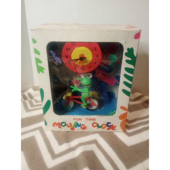 La Fantaisie Fun Time Moving Clock Toy Frog On Bicycle In Box Collector Vtg - Picture 2 of 6